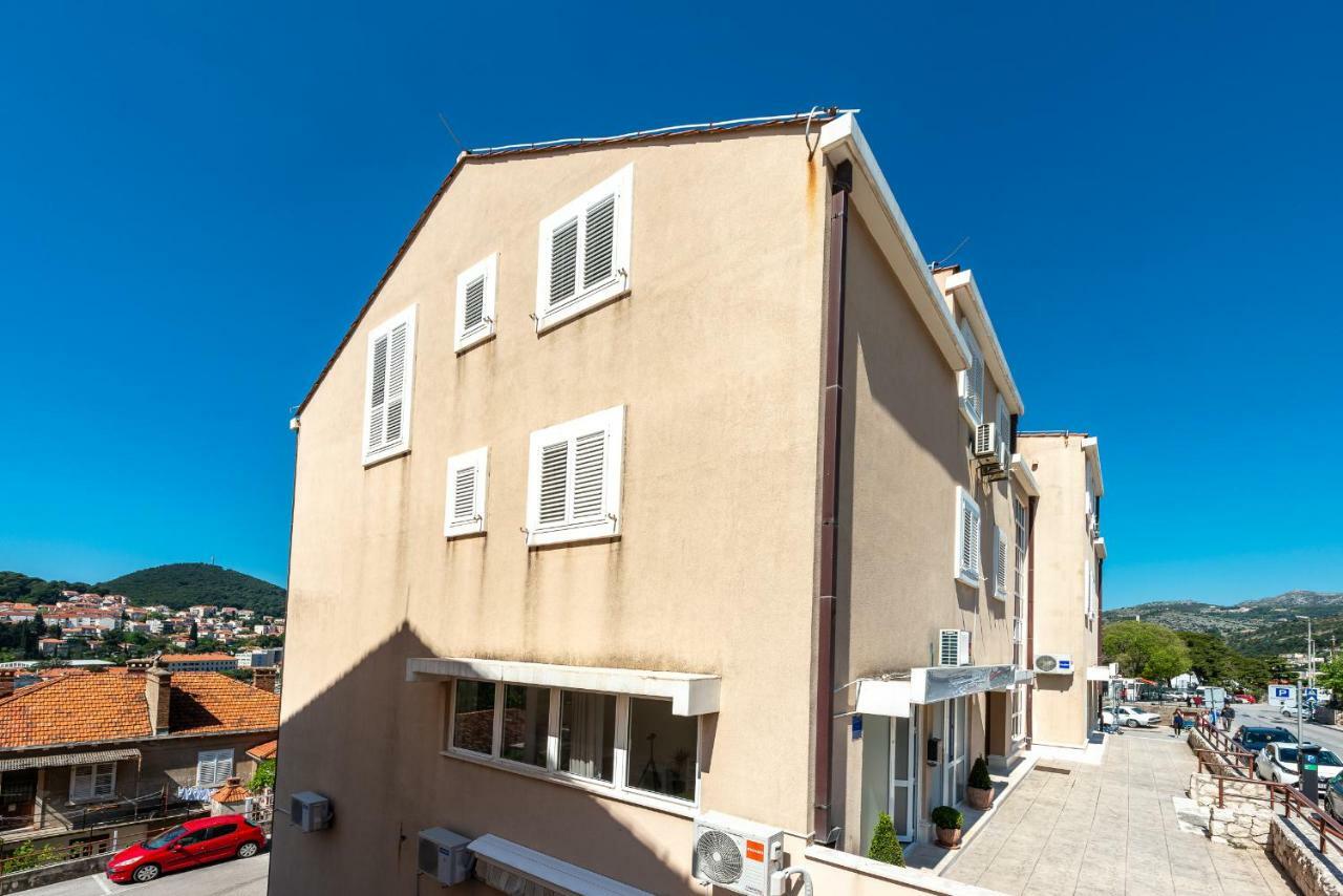Studio Apartment & Room Ten - Free Parking Dubrovnik Bagian luar foto