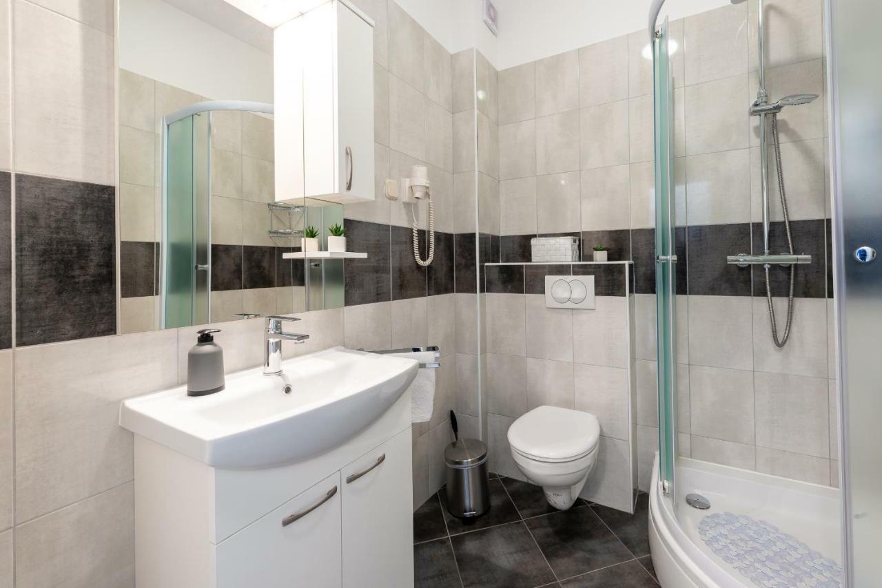 Studio Apartment & Room Ten - Free Parking Dubrovnik Bagian luar foto